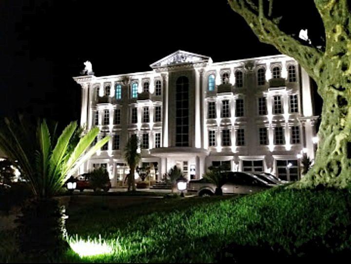 Hotel Britania Tirana Exterior foto